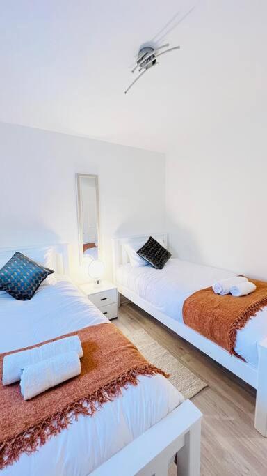 New Fully Furnished Cosy Home Balderton Esterno foto