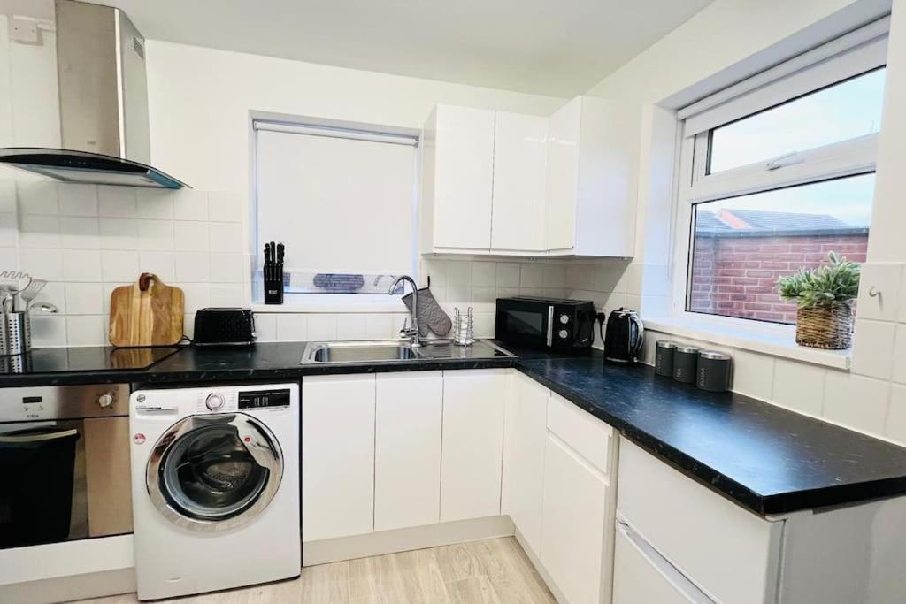 New Fully Furnished Cosy Home Balderton Esterno foto